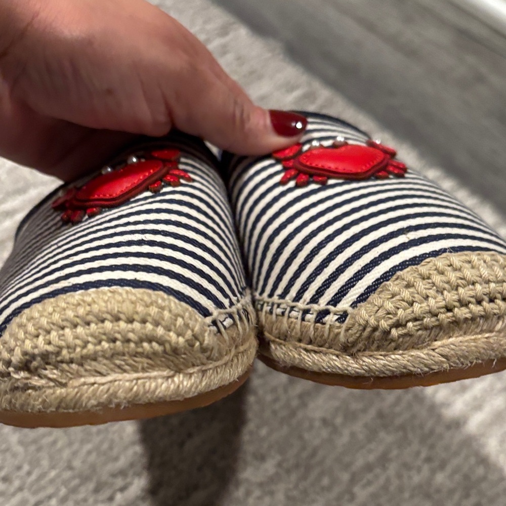 Kate Spade Navy and White Striped Espadrilles with Red Crab size 8 - Picture 4 of 7